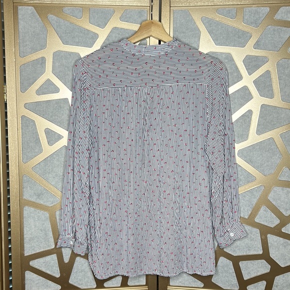 Strike and Rose Print Blouse - Picture 2 of 3